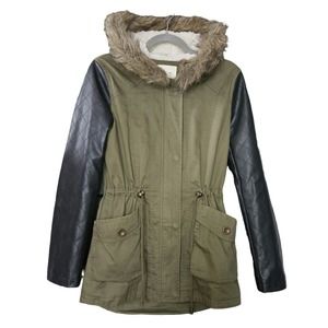 Womens Thread & Supply Green and Black Jacket with Fur Hood.  Size Small.